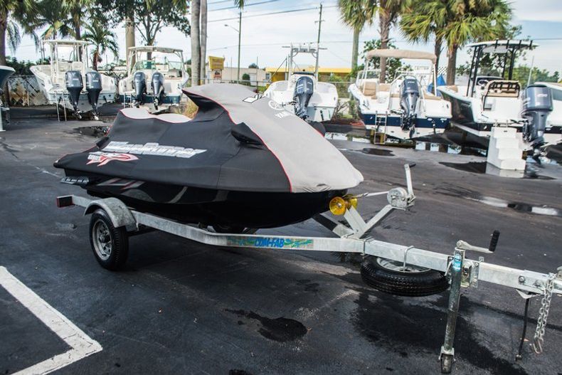 Thumbnail 18 for Used 2007 Yamaha VX Cruiser boat for sale in West Palm Beach, FL