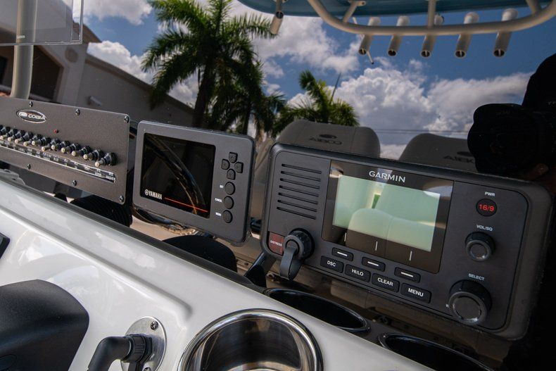 Thumbnail 22 for New 2020 Cobia 280 CC Center Console boat for sale in West Palm Beach, FL