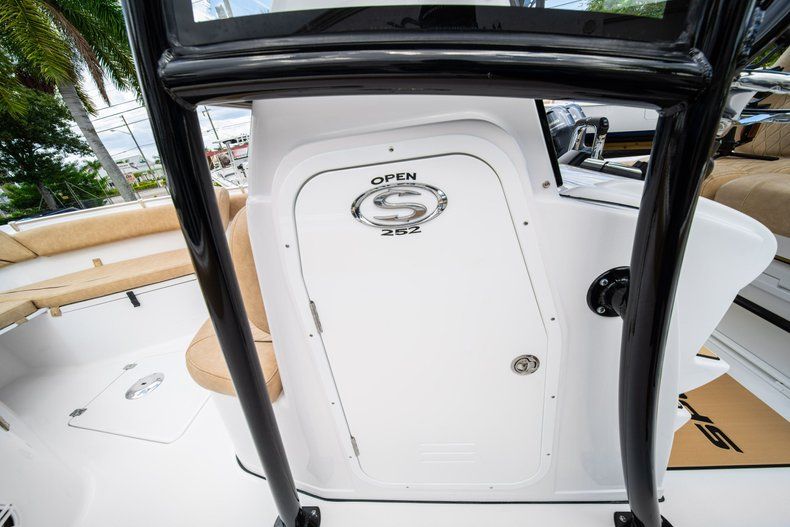 Thumbnail 35 for New 2020 Sportsman Open 252 Center Console boat for sale in Vero Beach, FL