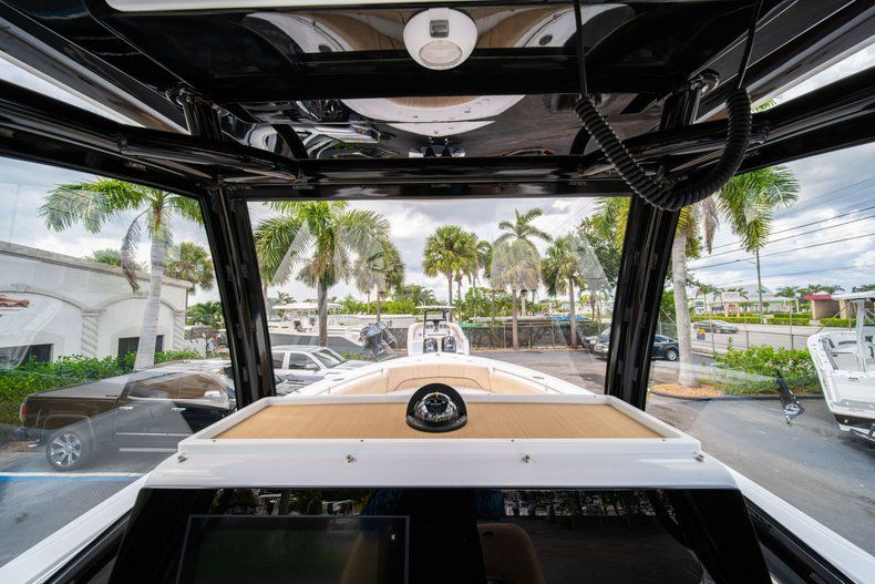 Thumbnail 27 for New 2020 Sportsman Open 252 Center Console boat for sale in Vero Beach, FL