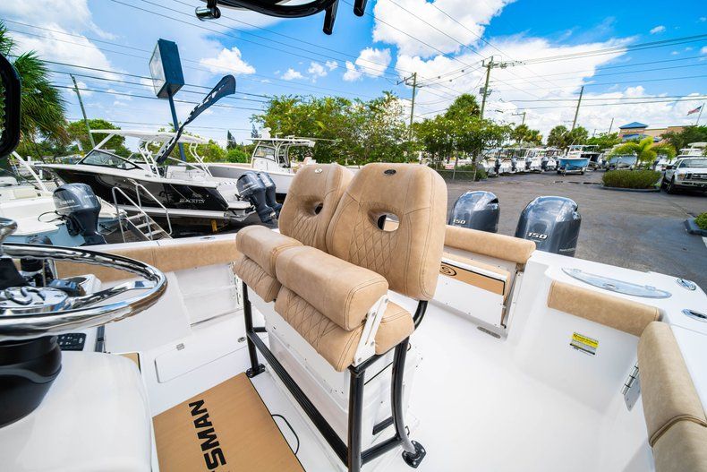 Thumbnail 33 for New 2020 Sportsman Open 252 Center Console boat for sale in Vero Beach, FL