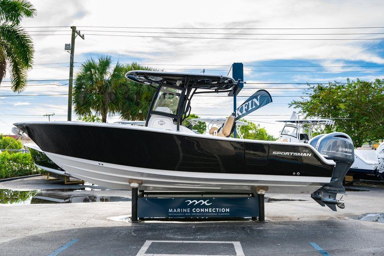 Thumbnail 4 for New 2020 Sportsman Open 252 Center Console boat for sale in Vero Beach, FL