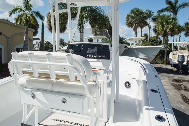 Thumbnail 10 for New 2015 Sportsman Open 212 Center Console boat for sale in Miami, FL