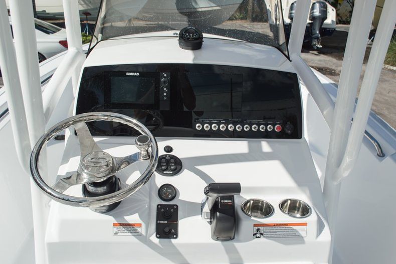 Thumbnail 11 for New 2015 Sportsman Open 212 Center Console boat for sale in Miami, FL