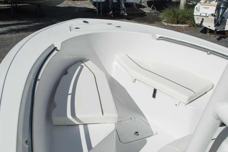 Thumbnail 22 for New 2015 Sportsman Open 212 Center Console boat for sale in Miami, FL