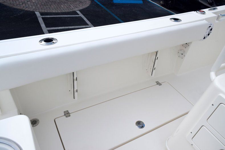 Thumbnail 18 for New 2020 Cobia 237 CC Center Console boat for sale in Fort Lauderdale, FL
