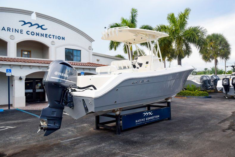 Thumbnail 7 for New 2020 Cobia 237 CC Center Console boat for sale in Fort Lauderdale, FL
