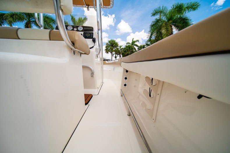 Thumbnail 19 for Used 2017 Pioneer 202 boat for sale in West Palm Beach, FL