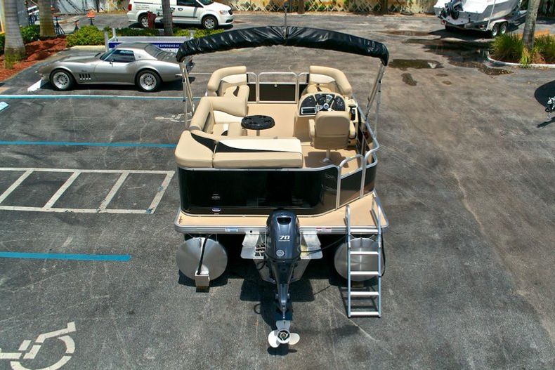 Thumbnail 64 for New 2014 Sweetwater 2086 Cruise 3 Gate boat for sale in West Palm Beach, FL