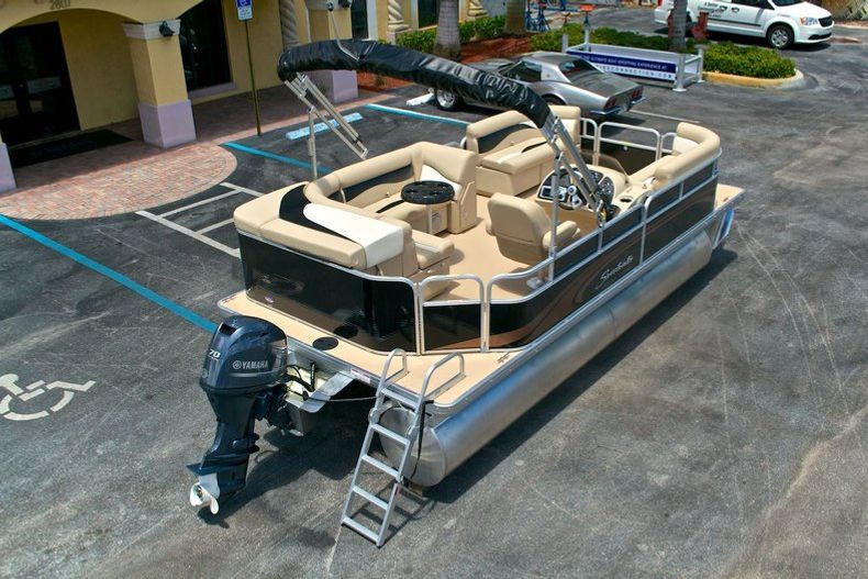Thumbnail 65 for New 2014 Sweetwater 2086 Cruise 3 Gate boat for sale in West Palm Beach, FL