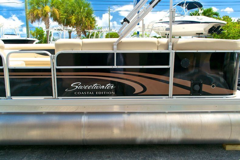 Thumbnail 9 for New 2014 Sweetwater 2086 Cruise 3 Gate boat for sale in West Palm Beach, FL
