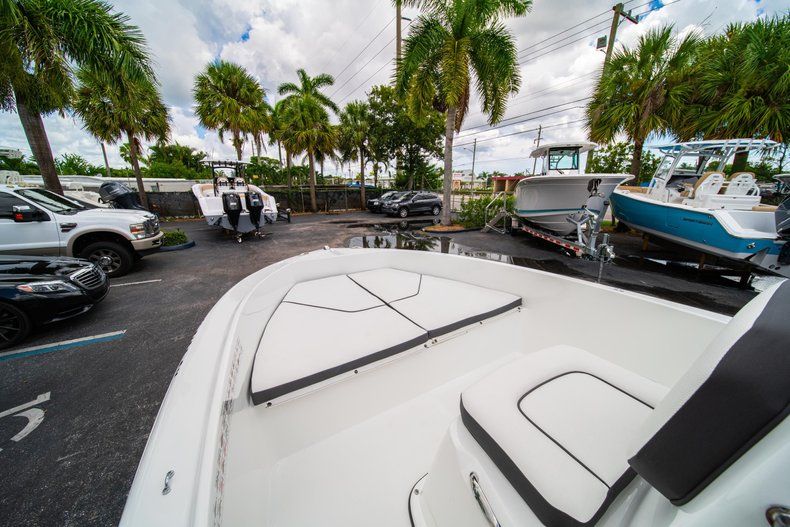 Thumbnail 25 for Used 2019 Clearwater 1900 CC boat for sale in West Palm Beach, FL