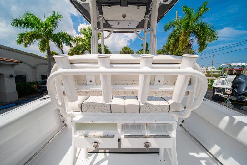 Thumbnail 14 for New 2020 Sportsman Heritage 211 Center Console boat for sale in Miami, FL