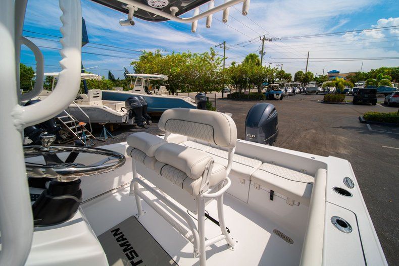Thumbnail 27 for New 2020 Sportsman Heritage 211 Center Console boat for sale in Miami, FL