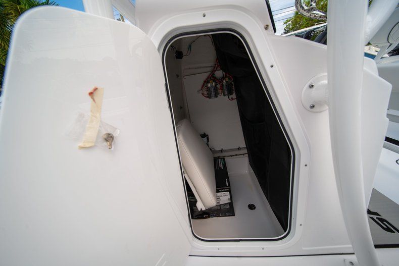 Thumbnail 30 for New 2020 Sportsman Heritage 211 Center Console boat for sale in Miami, FL