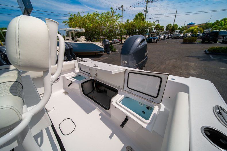 Thumbnail 12 for New 2020 Sportsman Heritage 211 Center Console boat for sale in Miami, FL