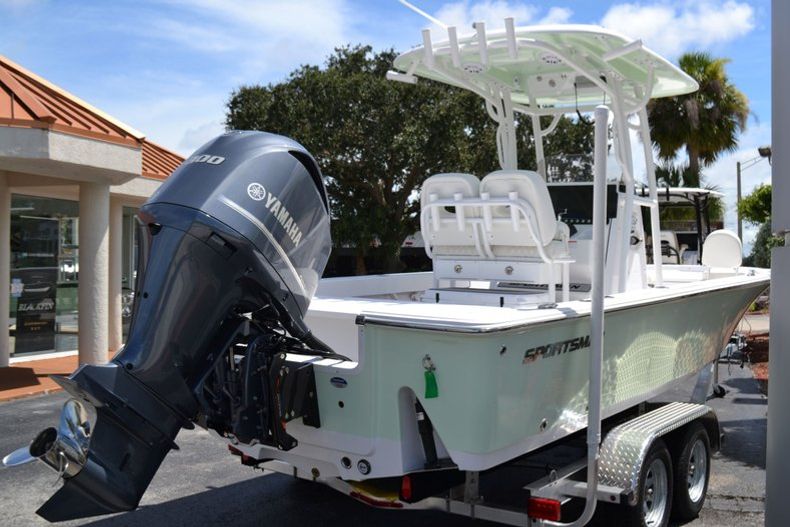 Thumbnail 4 for New 2020 Sportsman Masters 247 Bay Boat boat for sale in Fort Lauderdale, FL