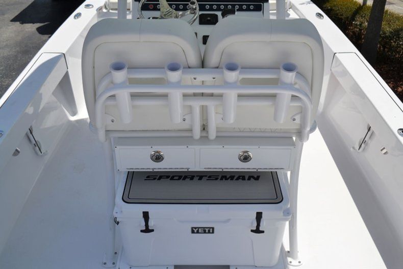 Thumbnail 8 for New 2020 Sportsman Masters 247 Bay Boat boat for sale in Fort Lauderdale, FL