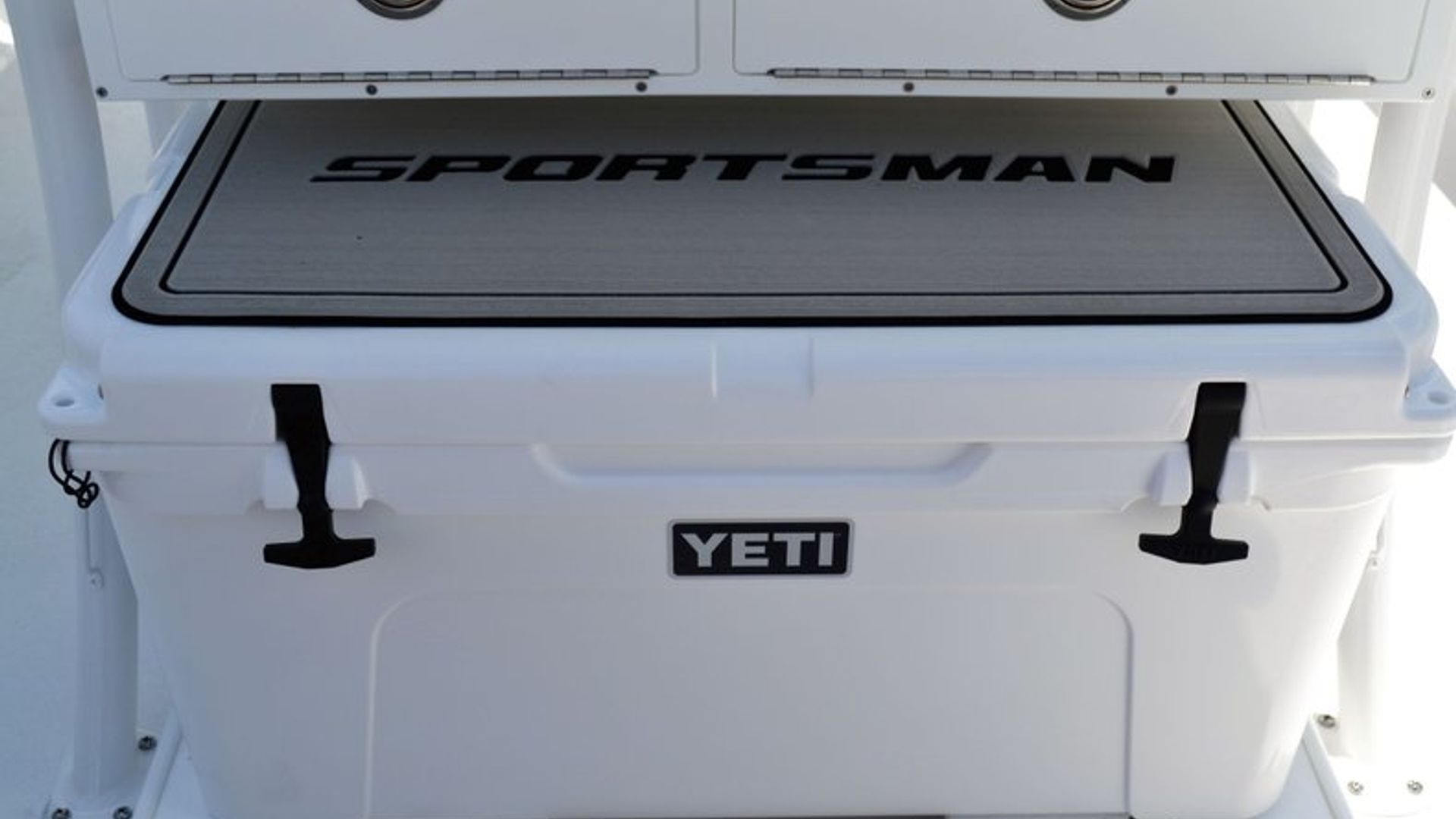 New 2020 Sportsman Masters 247 Bay Boat #C132 image 25