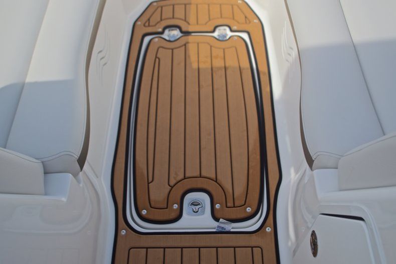 Thumbnail 54 for New 2017 Hurricane SunDeck SD 2400 OB boat for sale in West Palm Beach, FL
