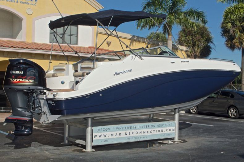 Thumbnail 7 for New 2016 Hurricane SunDeck SD 2486 OB boat for sale in West Palm Beach, FL