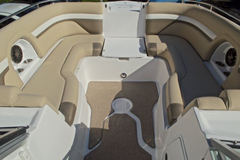 Thumbnail 56 for New 2016 Hurricane SunDeck SD 2486 OB boat for sale in West Palm Beach, FL