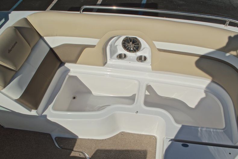 Thumbnail 58 for New 2016 Hurricane SunDeck SD 2486 OB boat for sale in West Palm Beach, FL