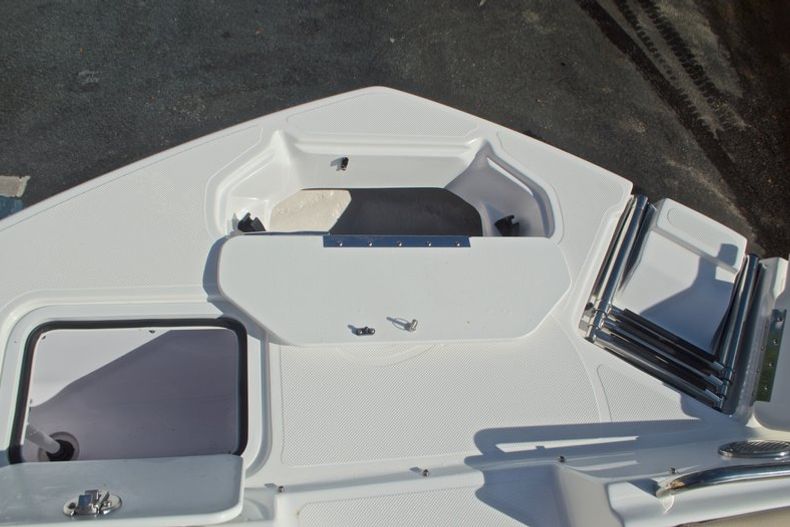 Thumbnail 63 for New 2016 Hurricane SunDeck SD 2486 OB boat for sale in West Palm Beach, FL