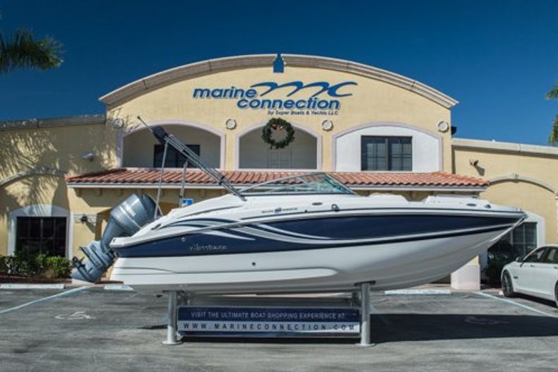  2014 Hurricane SunDeck SD 2200 DC OB boat for sale in West Palm Beach, FL