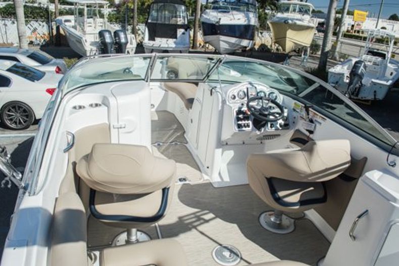 Thumbnail 9 for  2014 Hurricane SunDeck SD 2200 DC OB boat for sale in West Palm Beach, FL