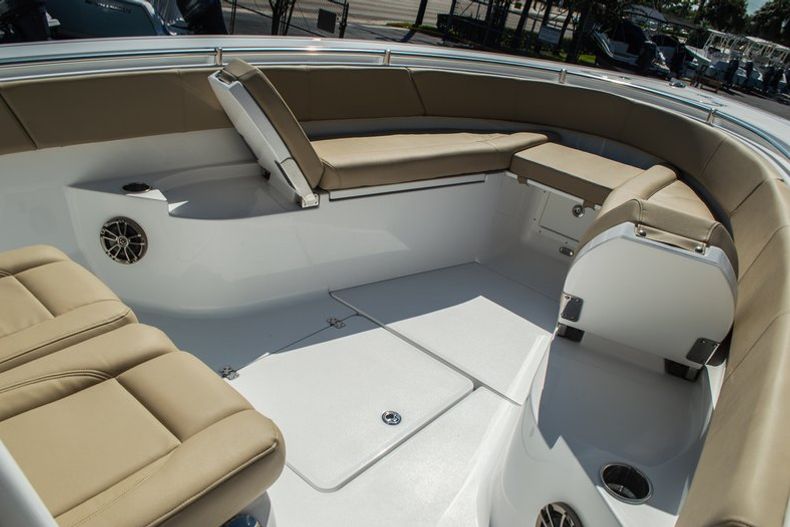 Thumbnail 18 for New 2016 Sportsman Open 312 Center Console boat for sale in Miami, FL