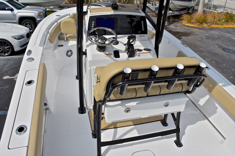 Thumbnail 12 for New 2018 Sportsman Open 212 Center Console boat for sale in Vero Beach, FL