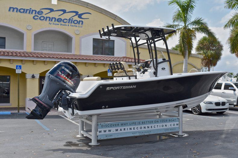 Thumbnail 9 for New 2018 Sportsman Open 212 Center Console boat for sale in Vero Beach, FL