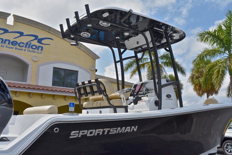 Thumbnail 10 for New 2018 Sportsman Open 212 Center Console boat for sale in Vero Beach, FL