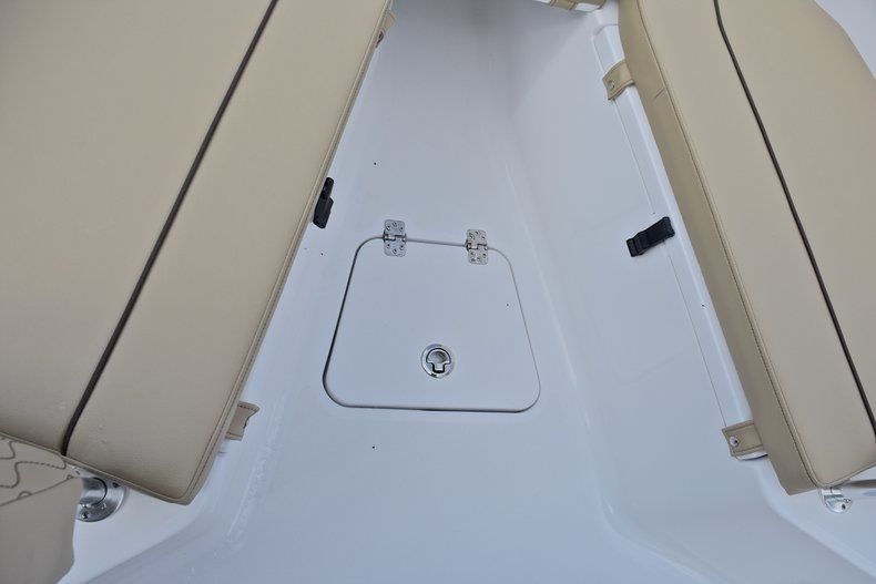 Thumbnail 44 for New 2018 Sportsman Open 212 Center Console boat for sale in Vero Beach, FL