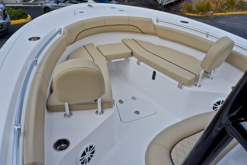Thumbnail 43 for New 2018 Sportsman Open 212 Center Console boat for sale in Vero Beach, FL