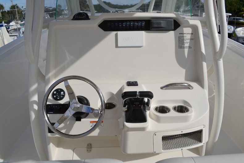 Thumbnail 13 for New 2016 Sailfish 320 CC Center Console boat for sale in West Palm Beach, FL