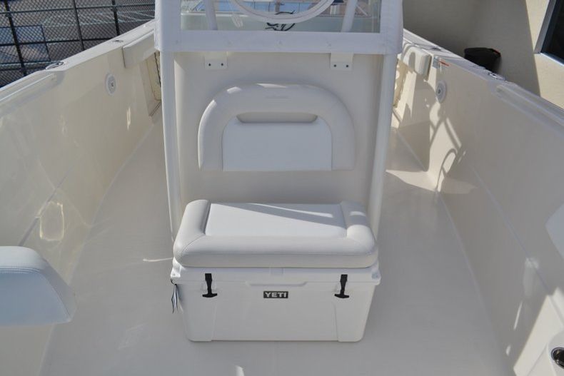 Thumbnail 17 for New 2016 Sailfish 320 CC Center Console boat for sale in West Palm Beach, FL