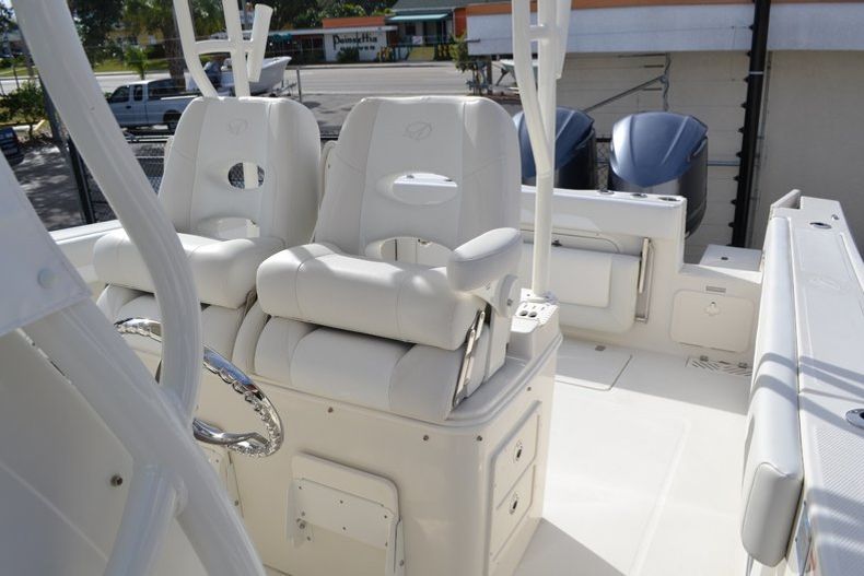 Thumbnail 19 for New 2016 Sailfish 320 CC Center Console boat for sale in West Palm Beach, FL