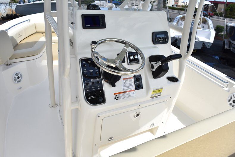 Thumbnail 28 for New 2018 Cobia 220 Center Console boat for sale in West Palm Beach, FL