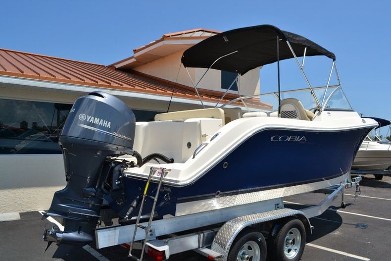 Thumbnail 8 for New 2015 Cobia 220 Dual Console boat for sale in Miami, FL