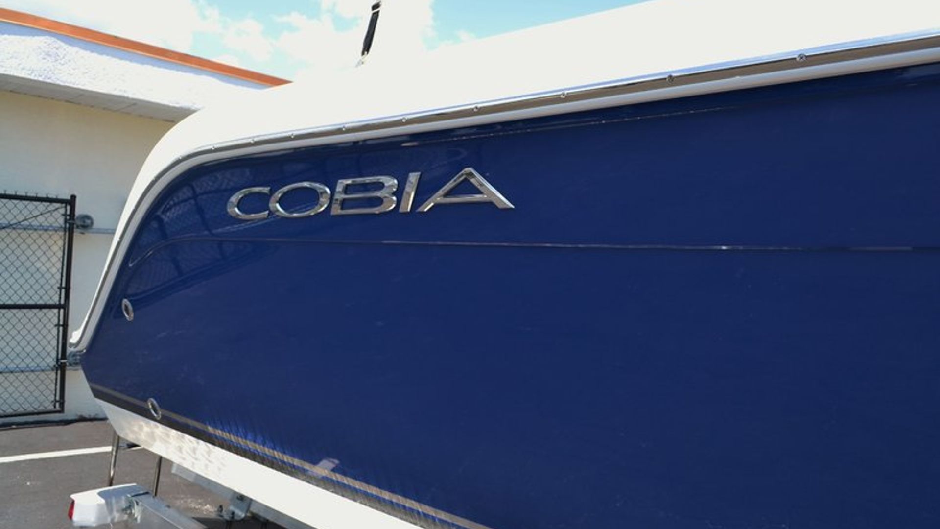 New 2015 Cobia 220 Dual Console #C001 image 11