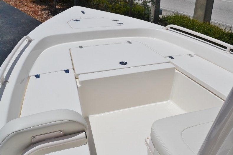 Thumbnail 13 for New 2018 Pathfinder 2200 TRS Bay Boat boat for sale in Vero Beach, FL