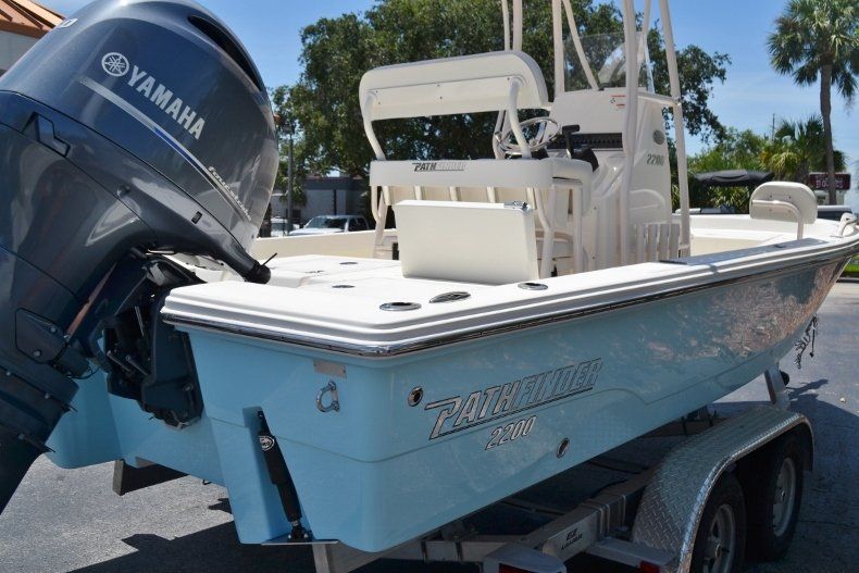 Thumbnail 5 for New 2018 Pathfinder 2200 TRS Bay Boat boat for sale in Vero Beach, FL