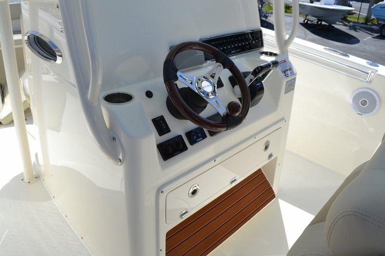 Thumbnail 14 for New 2016 Cobia 277 Center Console boat for sale in Vero Beach, FL