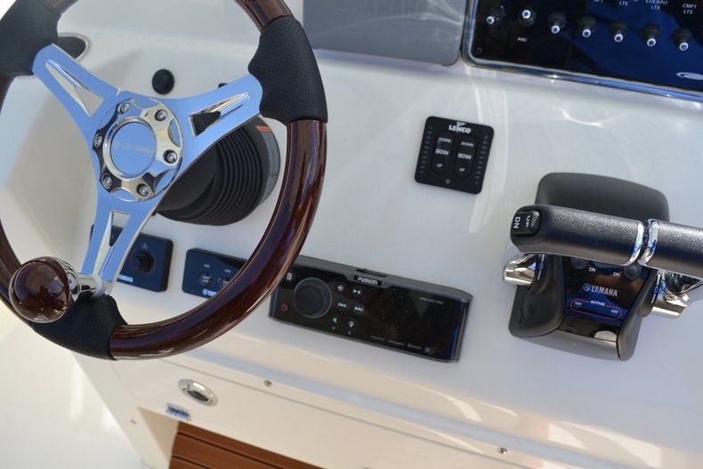 Thumbnail 15 for New 2016 Cobia 277 Center Console boat for sale in Vero Beach, FL