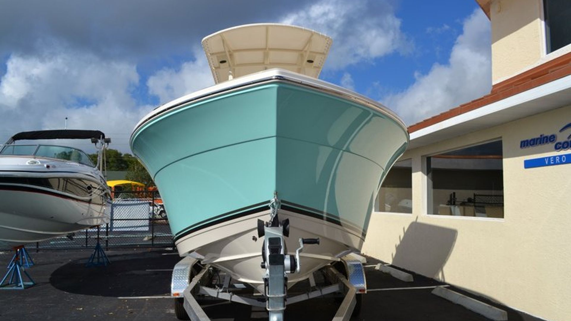 New 2015 Cobia 217 Center Console #R031 image 3