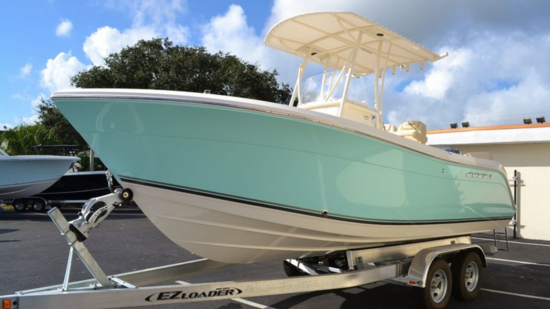 New 2015 Cobia 217 Center Console #R031 image 4