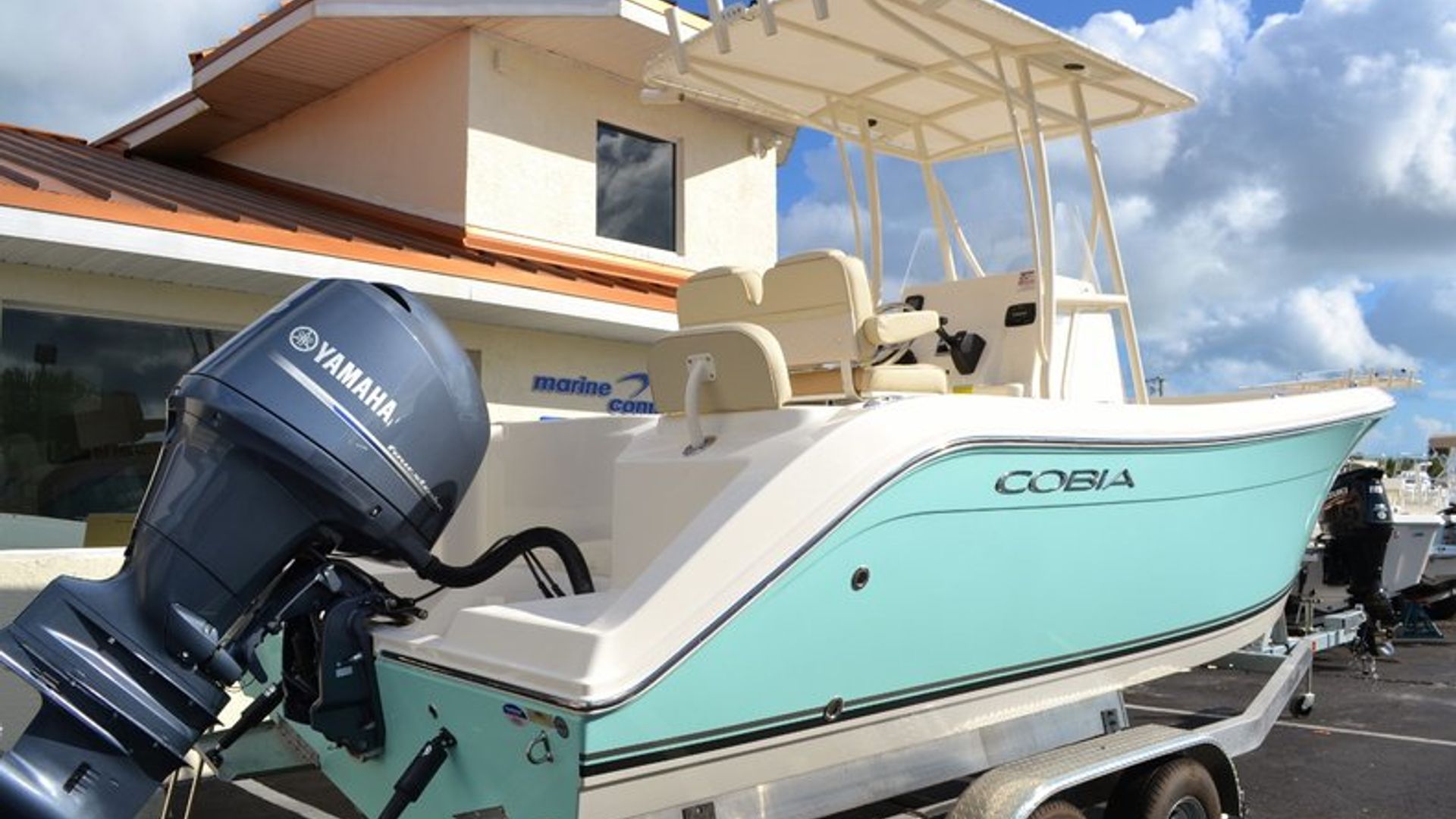 New 2015 Cobia 217 Center Console #R031 image 7