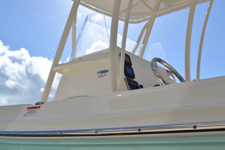 Thumbnail 12 for New 2015 Cobia 217 Center Console boat for sale in Vero Beach, FL